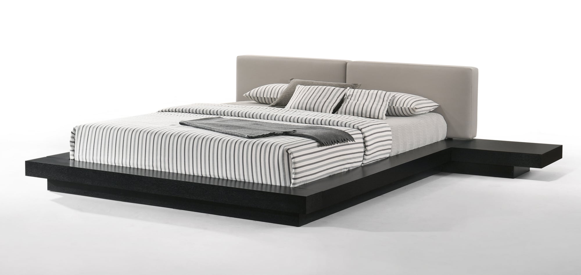 LA Furniture Tokyo Queen Contemporary Black and Grey Platform Bed VGMABR-90-BLK-GRAY-Q Contemporary Style by Vig Furnitrue Number 76820|76820A Catch Home Goods