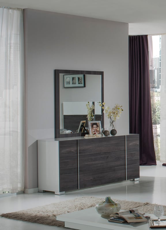 LA Furniture Corrado Italian Modern Grey Mirror VGACCORRADO-MIR Contemporary Style by Vig Furnitrue Number 72071 Catch Home Goods