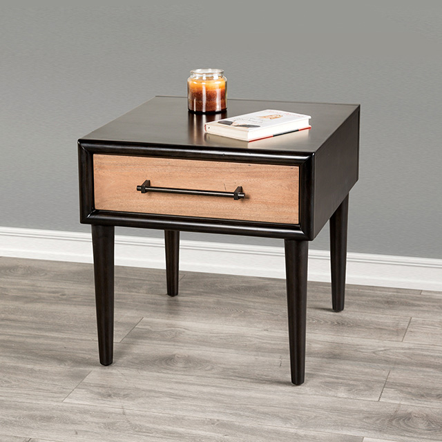 Furniture Of America Lakeside Modern Farmhouse Light White Wash End Table Model FM49003BK-E