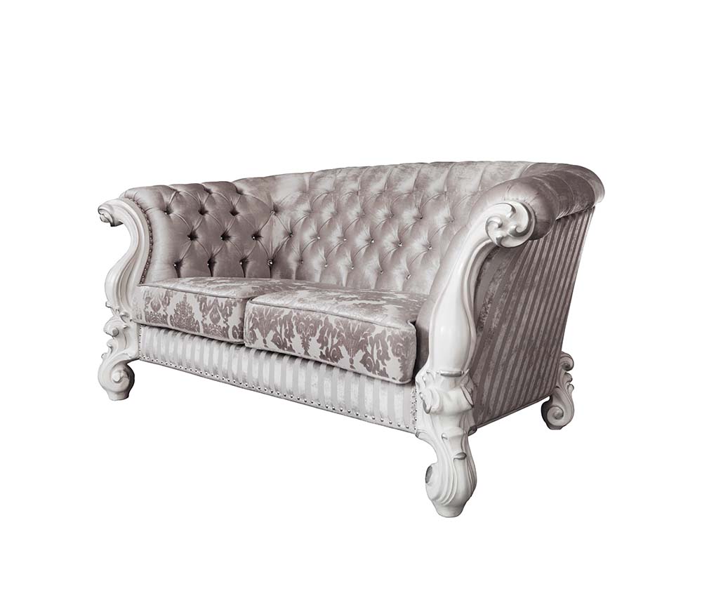 Acme Versailles Loveseat with 5 Pillows Model LV01395